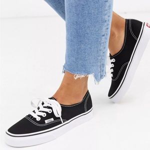 🛹 Vans Authentic (Unisex)